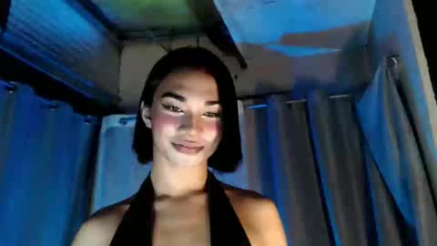 Snapshot of 18_nicole chatting on 03/02/25, 09:22 barbie online show from 03/02/25, 09:22