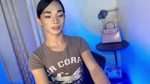 Snapshot of 18_nicole chatting on 12/16/25, 12:04 barbie online show from 12/16/25, 12:04