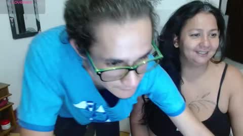 Snapshot of 18and45couple chatting on 03/06/26, 03:36 18and45couple online show from 03/06/26, 03:36