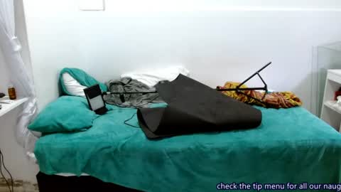 Snapshot of 18and45couple chatting on 06/29/26, 01:56 18and45couple online show from 06/29/26, 01:56