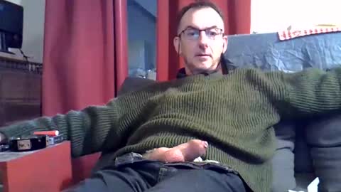 Snapshot of 18remy45 chatting on 11/16/25, 06:13 18remy45 online show from 11/16/25, 06:13