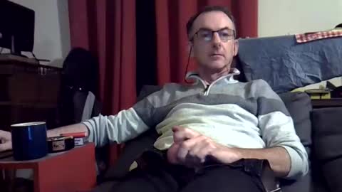 Snapshot of 18remy45 chatting on 12/17/25, 08:26 18remy45 online show from 12/17/25, 08:26