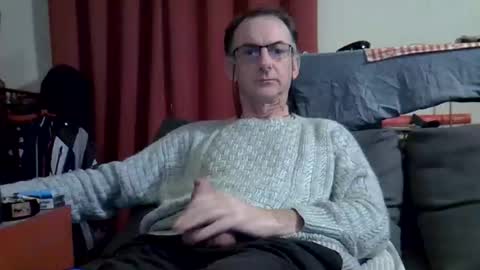 Snapshot of 18remy45 chatting on 02/15/26, 08:05 18remy45 online show from 02/15/26, 08:05