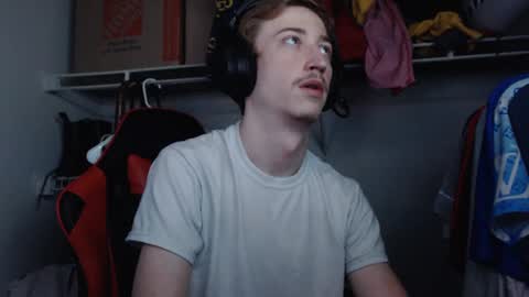 Snapshot of 18str8igcock chatting on 01/12/25, 01:11 18str8igcock online show from 01/12/25, 01:11