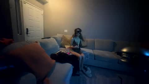 Snapshot of 1980latinocouple chatting on 03/02/25, 07:21 1980latinocouple online show from 03/02/25, 07:21