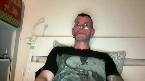 J online show from 05/16/26, 09:46