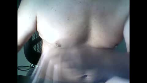Snapshot of 1_maxx_1 chatting on 09/28/25, 01:27 1_maxx_1 online show from 09/28/25, 01:27