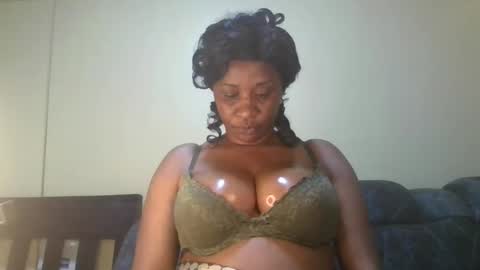 Snapshot of 1_sexylove chatting on 09/11/25, 04:40 1_sexylove online show from 09/11/25, 04:40