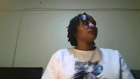 Snapshot of 1_sexylove chatting on 11/16/25, 04:01 1_sexylove online show from 11/16/25, 04:01