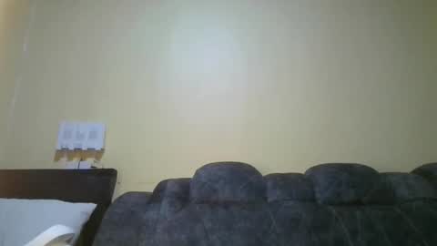 Snapshot of 1_sexylove chatting on 12/16/25, 04:39 1_sexylove online show from 12/16/25, 04:39