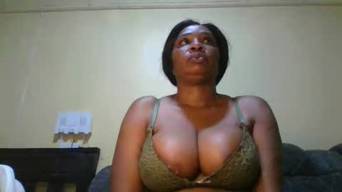 Snapshot of 1_sexylove chatting on 04/14/26, 06:52 1_sexylove online show from 04/14/26, 06:52
