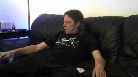 Snapshot of 1azzzy chatting on 09/21/25, 02:19 LAzy online show from 09/21/25, 02:19