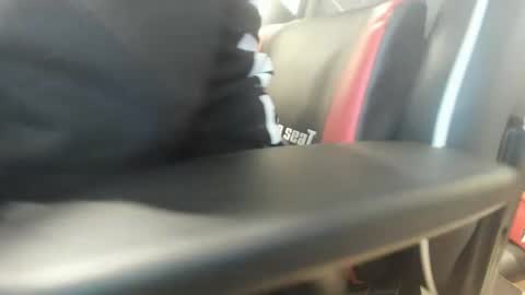 Snapshot of 1bigloadasian chatting on 01/26/25, 01:41 1bigloadasian online show from 01/26/25, 01:41