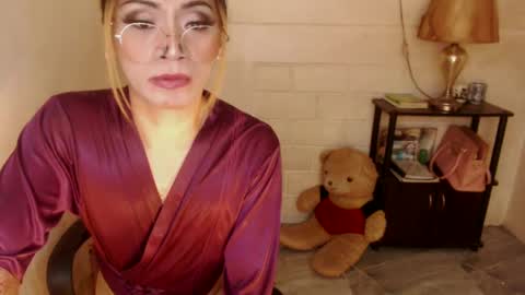 angel online show from 02/14/25, 10:04