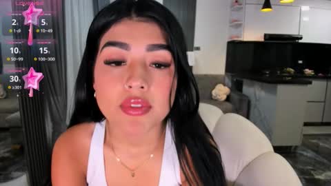 Snapshot of 1bonnie chatting on 10/18/25, 12:24 Hello soy bonnie online show from 10/18/25, 12:24