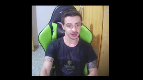 Snapshot of 1good_vibes1 chatting on 10/05/25, 04:33 1good_vibes1 online show from 10/05/25, 04:33