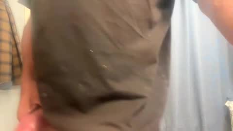 Snapshot of 1hunglo412 chatting on 10/05/25, 10:57 1hunglo412 online show from 10/05/25, 10:57