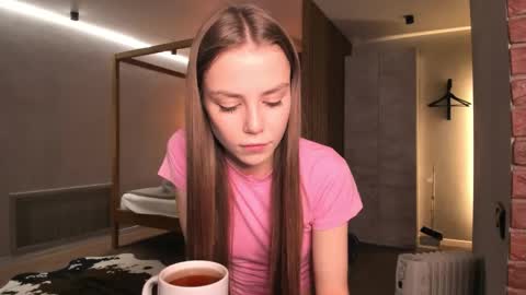 Snapshot of 1i1ypa1mer chatting on 11/15/25, 12:52 Lily 3 online show from 11/15/25, 12:52