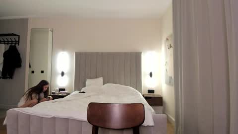 Snapshot of 1i1ypa1mer chatting on 11/23/25, 06:41 Lily 3 online show from 11/23/25, 06:41