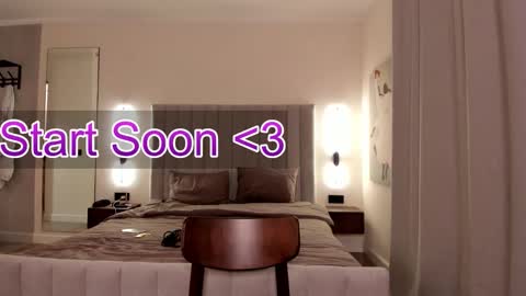 Snapshot of 1i1ypa1mer chatting on 11/27/25, 04:53 Lily 3 online show from 11/27/25, 04:53