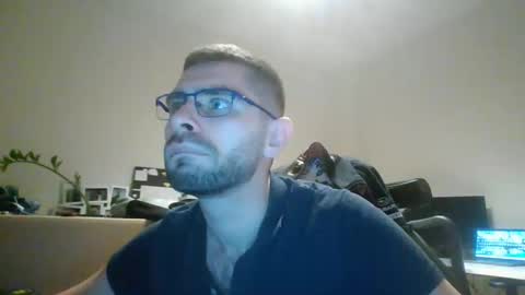 Snapshot of 1kamilkamil11 chatting on 12/19/24, 07:29 kam online show from 12/19/24, 07:29