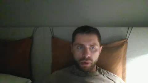 Snapshot of 1kamilkamil11 chatting on 10/28/25, 10:23 kam online show from 10/28/25, 10:23