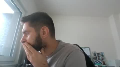 Snapshot of 1kamilkamil11 chatting on 01/13/26, 08:30 kam online show from 01/13/26, 08:30