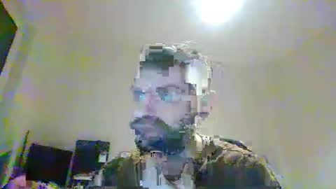 Snapshot of 1kamilkamil11 chatting on 02/05/26, 04:33 kam online show from 02/05/26, 04:33