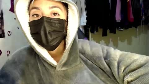 1kandylove online show from 09/18/25, 10:06