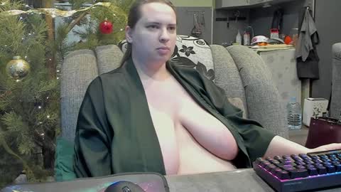 Snapshot of 1lindsey1 chatting on 01/10/25, 12:36 1LINDSEY1 online show from 01/10/25, 12:36