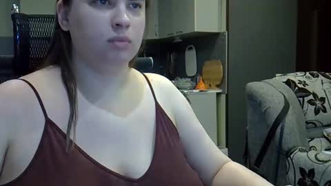 Snapshot of 1lindsey1 chatting on 09/19/25, 05:13 1LINDSEY1 online show from 09/19/25, 05:13