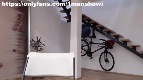 Snapshot of 1manshow11 chatting on 01/13/25, 06:49 1manshow11 online show from 01/13/25, 06:49