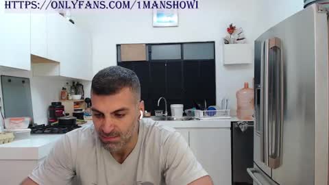 Snapshot of 1manshow11 chatting on 01/29/25, 12:45 1manshow11 online show from 01/29/25, 12:45