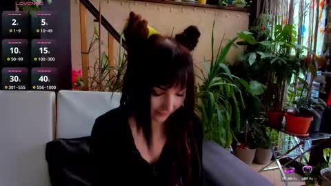 Moona  online show from 09/24/25, 07:23