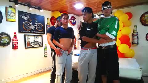 Snapshot of 1pushman chatting on 02/01/25, 01:44 pushman online show from 02/01/25, 01:44