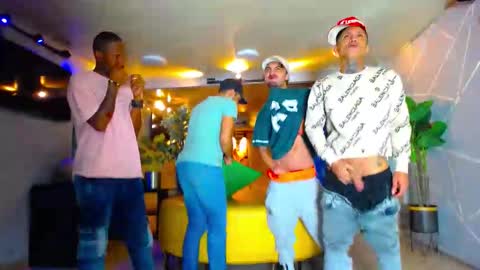 Snapshot of 1pushman chatting on 09/15/25, 11:10 pushman online show from 09/15/25, 11:10