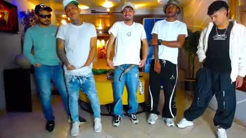 Snapshot of 1pushman chatting on 09/16/25, 11:55 pushman online show from 09/16/25, 11:55