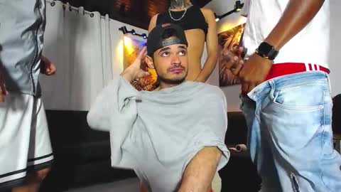 Snapshot of 1pushman chatting on 11/30/25, 11:58 pushman online show from 11/30/25, 11:58