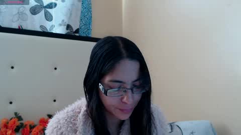 paola online show from 04/11/26, 07:18
