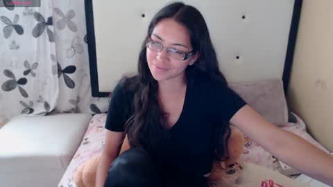 paola online show from 06/29/26, 10:10
