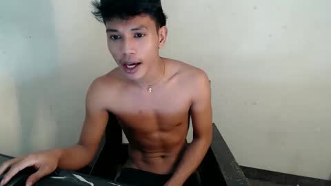 Snapshot of 1sweetloverxx chatting on 03/20/26, 04:23 1sweetloverxx online show from 03/20/26, 04:23