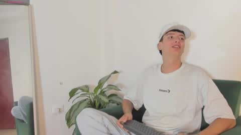 1Threestar online show from 10/24/25, 12:45