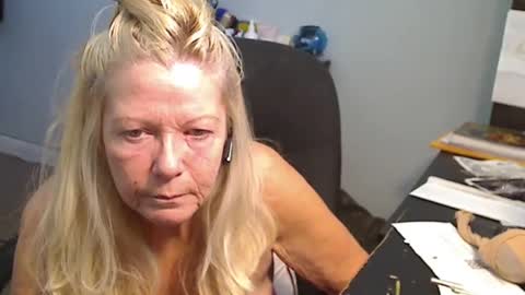 Susan online show from 12/03/24, 04:06