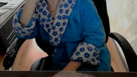 Snapshot of 1your_hot_girls chatting on 03/28/26, 08:47 1your_hot_girls online show from 03/28/26, 08:47