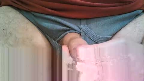 Snapshot of 2001uwuk chatting on 10/31/25, 06:09 2001uwuk online show from 10/31/25, 06:09