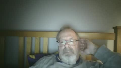 Snapshot of 2003dynawideglide chatting on 12/02/24, 03:58 2003dynawideglide online show from 12/02/24, 03:58