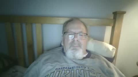 Snapshot of 2003dynawideglide chatting on 01/05/25, 02:49 2003dynawideglide online show from 01/05/25, 02:49