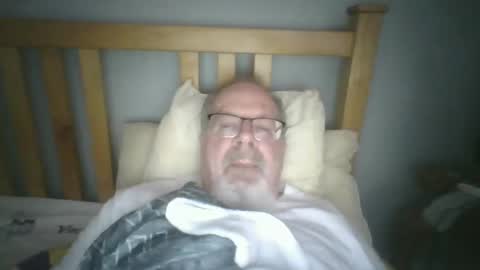Snapshot of 2003dynawideglide chatting on 01/06/25, 03:51 2003dynawideglide online show from 01/06/25, 03:51