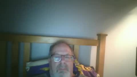 Snapshot of 2003dynawideglide chatting on 01/08/25, 03:29 2003dynawideglide online show from 01/08/25, 03:29