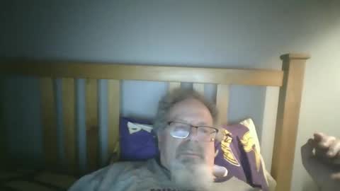 Snapshot of 2003dynawideglide chatting on 03/09/25, 02:50 2003dynawideglide online show from 03/09/25, 02:50